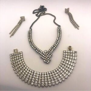 VTG Rhinestone Silver Tone Metal Set Necklace Earrings Bracelet 16”/ 2” / 7.5”